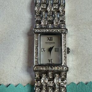 Wittnauer Swiss Crystal Accent Bracelet Watch – Model C875479 – 5.75” Wrist